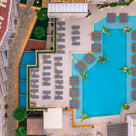 Akasha Beach Hotel & Spa-3